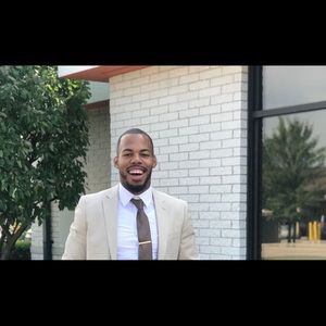 Meet your Posher, Akeim